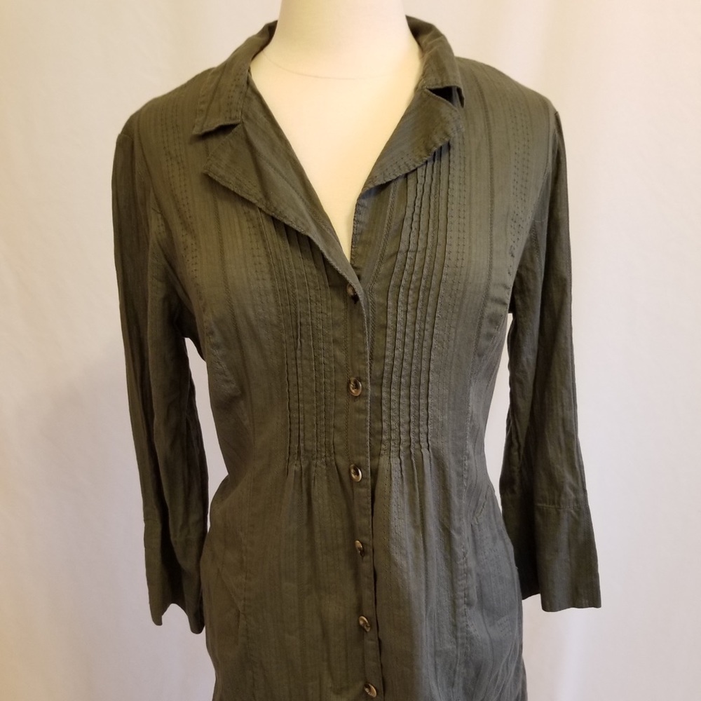 Cabi pin tuck detailed top